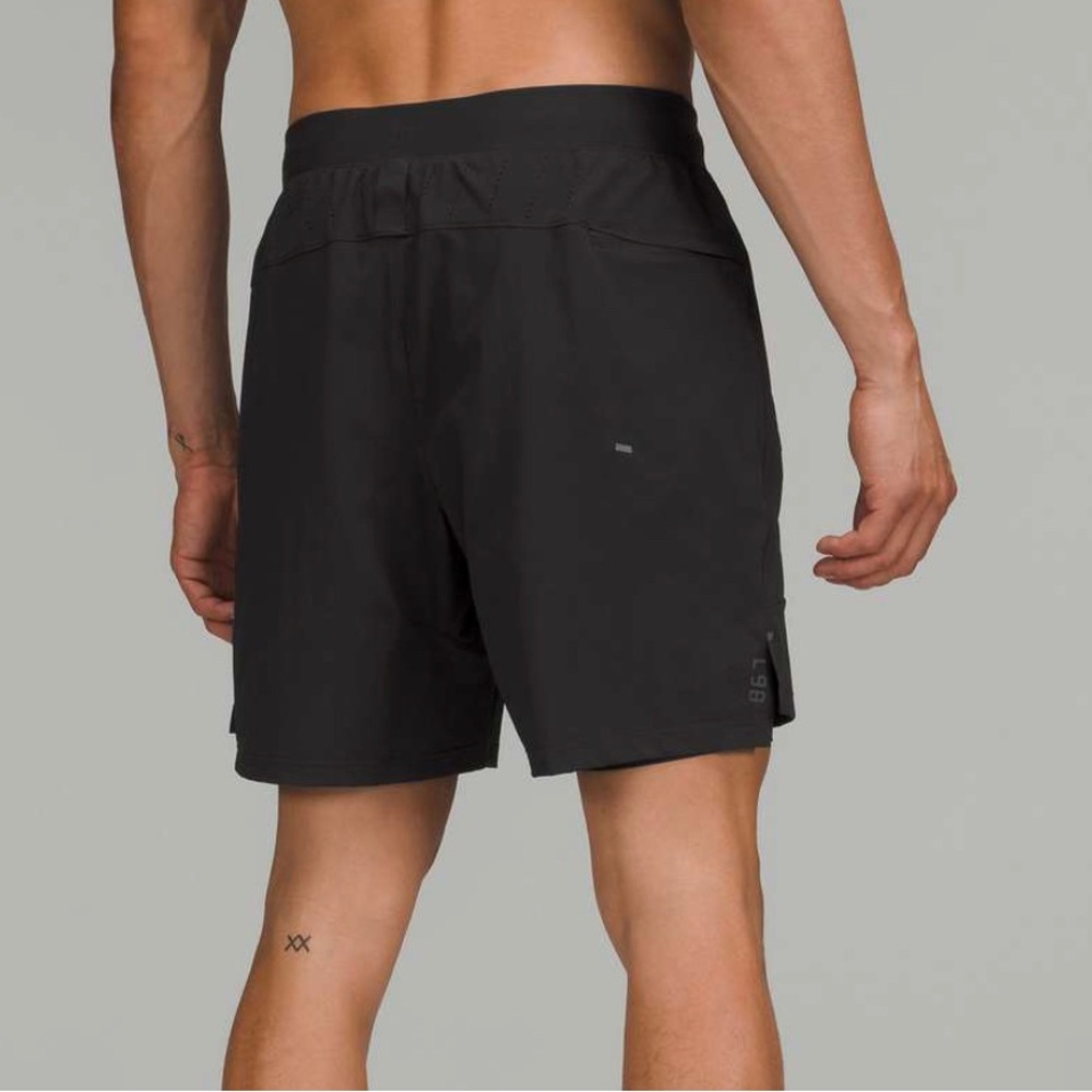 Lululemon License to train Short Sz. XL NO Liner 7”